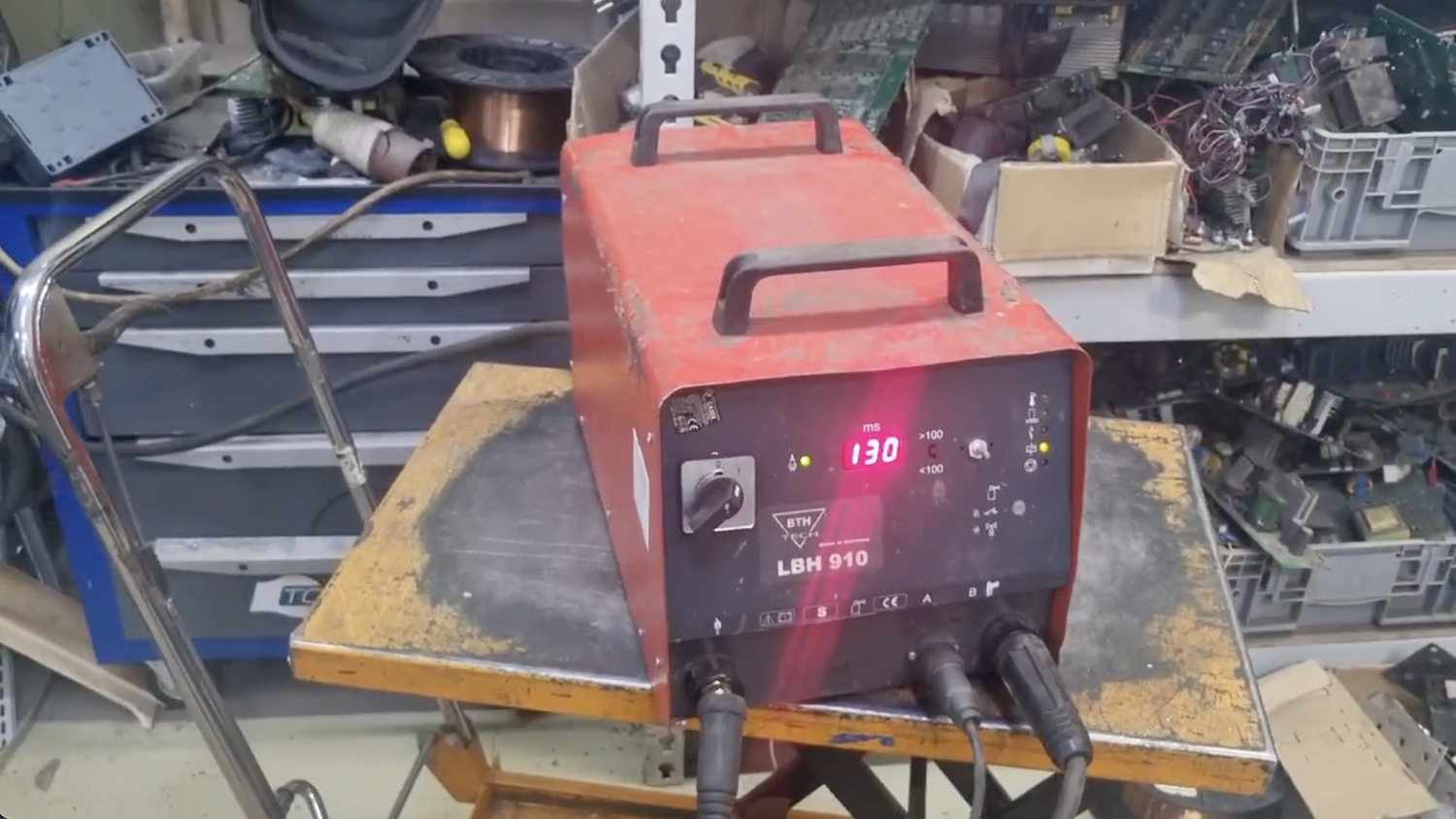 Ремонт аппарата дуговой приварки крепежа BTH Tech LBH 910 в сервисном центре «Зона сварки»